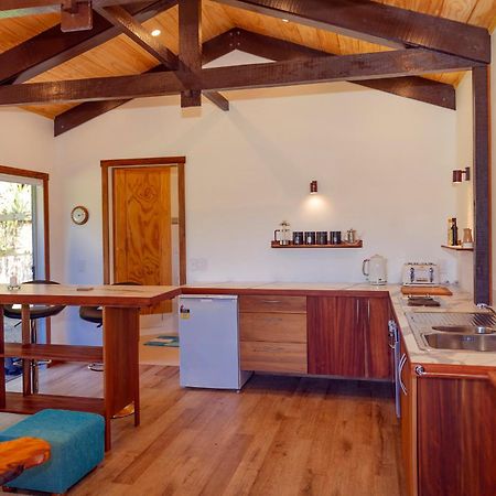 Kuaotunu Chalets Extérieur photo